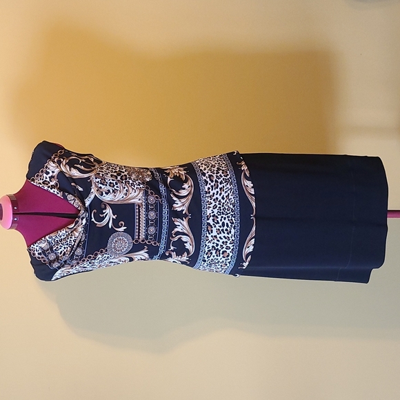 Dress - roman print two peice - Picture 4 of 5